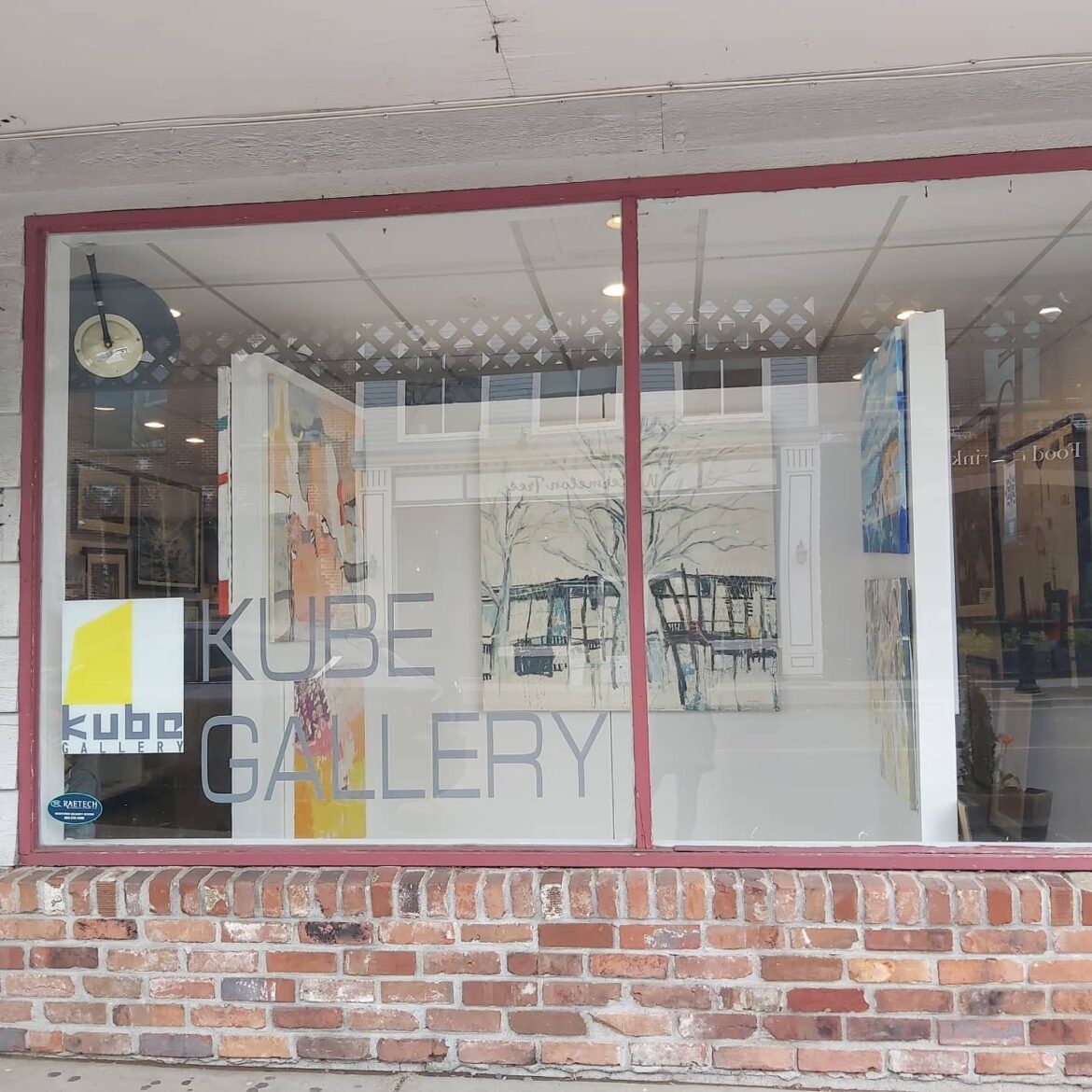 93468022_255800855823324_3171775105081909239_n Fort Langley’s Kube Gallery is Anything But Square