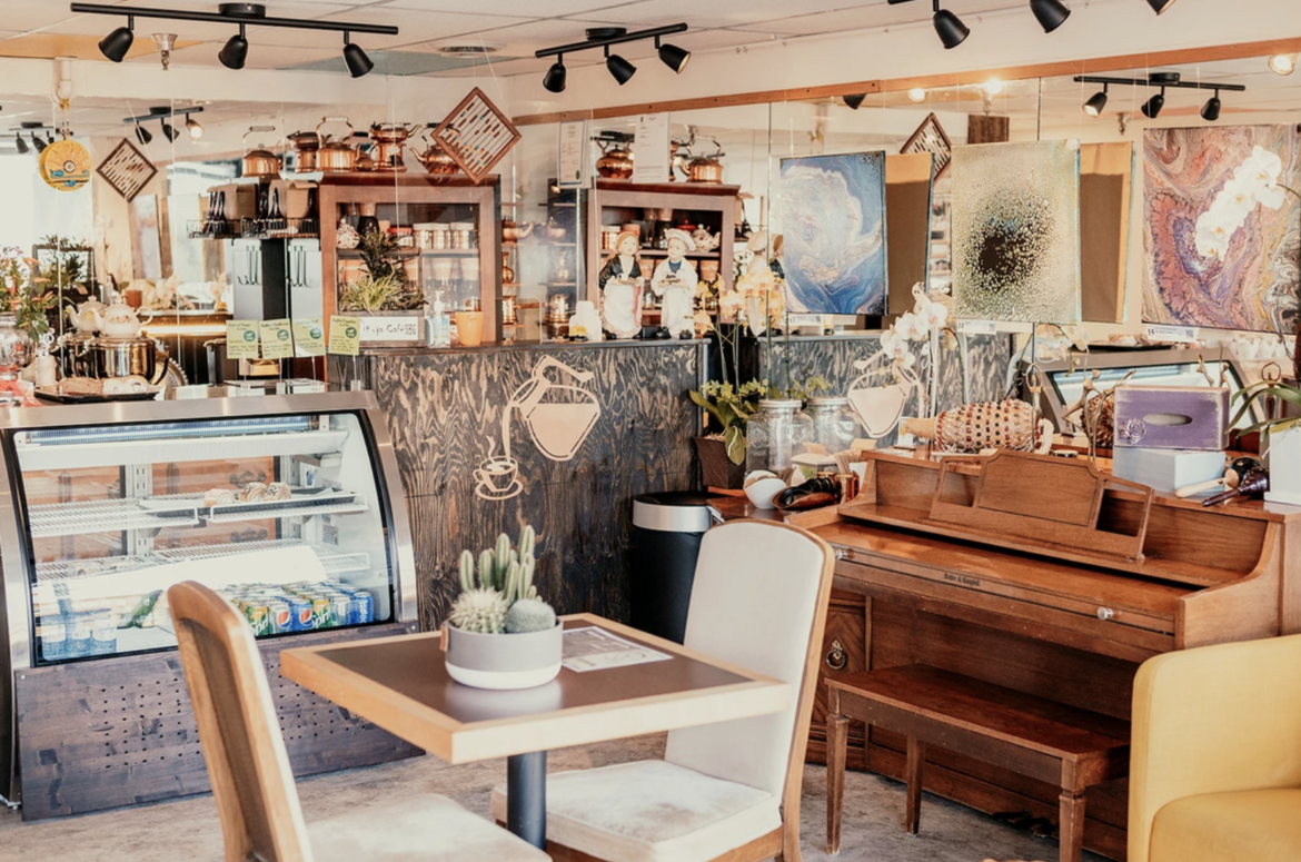 koja cafe – Ava Parvaneh Creative Cafes That Feature Local Art