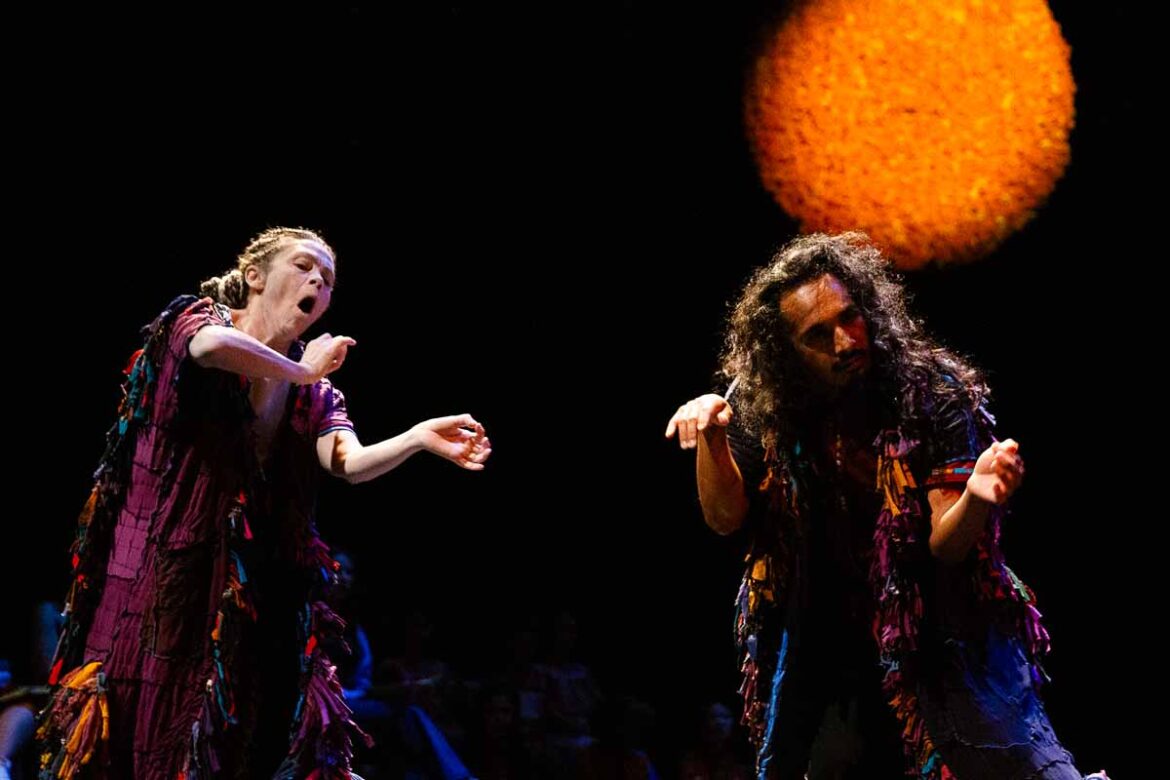 Photo credit: @s.j.rphotography; performance by @mariasalomenieto + @juliomedinadance Photo credit: @s.j.rphotography; performance by @mariasalomenieto + @juliomedinadance